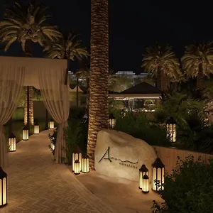 Resort The Ritz-carlton,, Dubái